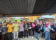 Wakil Ketua DPRD Sumbar Evi Yandri Gelar Reses di Batipuh Panjang, Terima Aspirasi Masyarakat dan Beri Bantuan Dan ke 2 Musholah