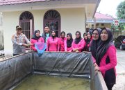 Polsek Prabumulih Barat Panen Lele dari Program Pekarangan Pangan Lestari