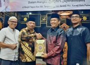 Wakil Ketua DPRDSumbar Evi Yandri Gelar Safari Ramadhan ke Masjid Taqwa Guo, Serahkan Bantuan Dana dan Musaf Al Quran