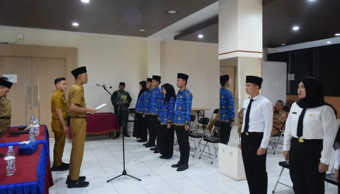 Wakil Bupati Pimpin Pelantikan CPNS Jadi PNS dan Kukuhkan Lulusan PTDI-STTD