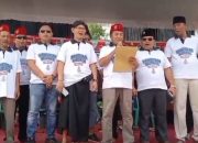 Gelar Pesta Rakyat, Ikrar “Panglima Budaya Peci Merah Nusantara” Sajikan 1000 Porsi Bakso dan Teh Manis Gratis