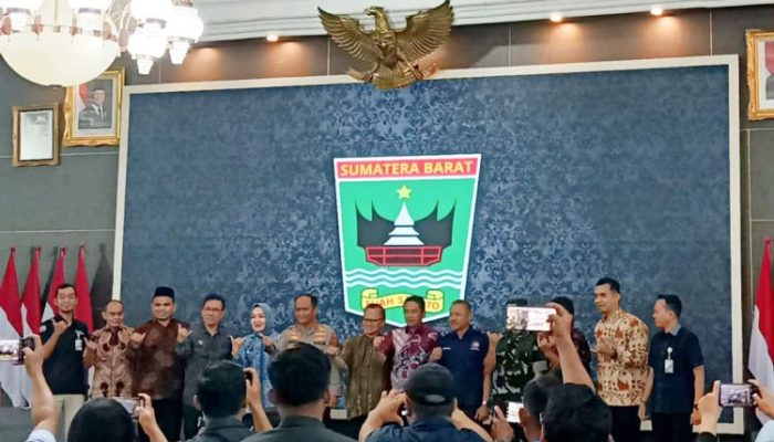 Wakil Ketua DPRD Sumbar Evi Yandri Hadiri Peringatan Hari Buruh Internasional