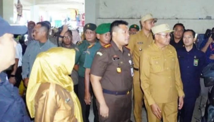 Pemkot Prabumulih Gelar Inspeksi Mendadak di Pasar Tradisional Modern dan Gudang Distributor