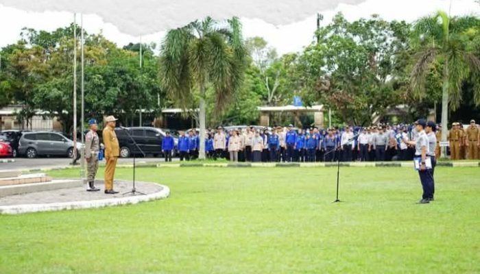 Hari Pertama Masuk Kerja Pasca Libur Hari Raya Idul Fitri 1446 H, Walikota Prabumulih, H. Arlan Pimpin Apel Sekaligus Halal Bi Halal
