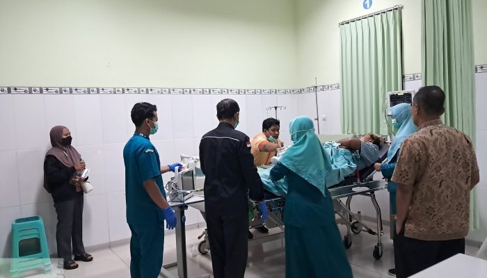 Sopir Truk Tronton Laka di Jalan Raya Purworejo–Magelang, Jalani Perawatan Lebih Lanjut ke RSUP Dr. Sardjito Yogyakarta