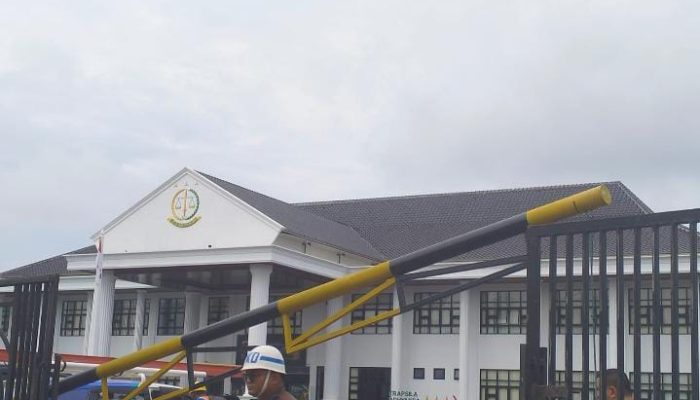 Ada Apa, Wartawan Dilarang Liputan di Lingkungan Kejari Pali Saat Kunker Kejati Sumsel ?