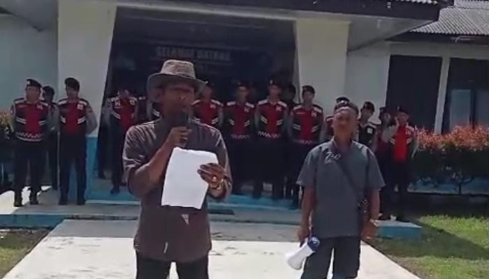 Warga Desak Bupati OKI Ganti Camat Air Sugihan, Ini Alasannya