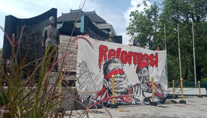 Reformasi Telah Mati, Forum Cik Ditiro: Prabowo Bangkitkan Rezim Otoriter Orde Baru