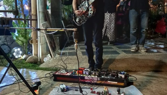 TANAH : Ketika industrial Noise Drone melebur di Pesantren & Masyarakat Tradisi (Live at TITI KALASUBA 2025)