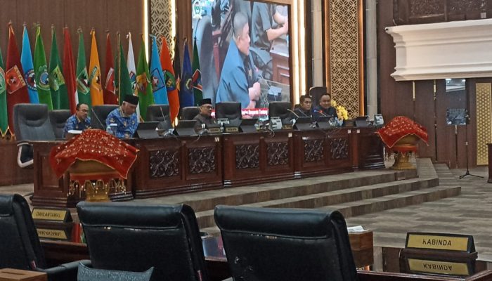 DPRD Sumbar Gelar Rapat Paripurna, Gubernur Sumbar Jawab Kritik Terkait Ranperda PPA 2024