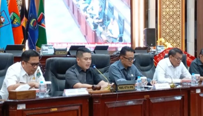 DPRD Sumbar Gelar Rapat, Wakil Ketua DPRD Sumbar: RPJMD Harus Sejalan dengan RPPJD dan RTRW