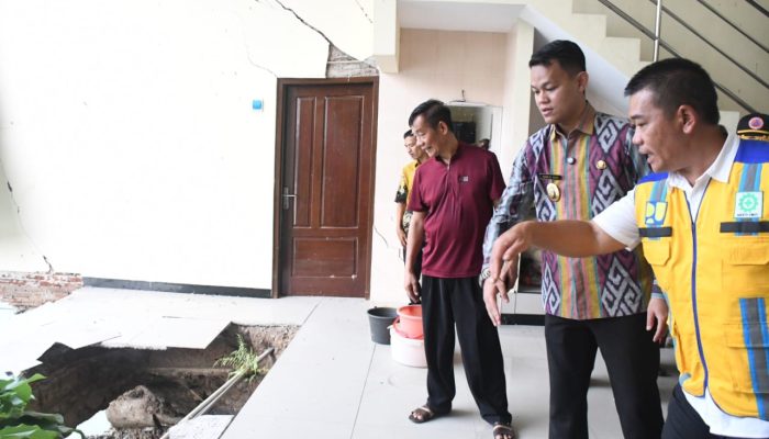 Tebing Beton Tahan Getar Segera Dibangun, Longsoran Sungai di Bancar dan Wirasaba Tertangani