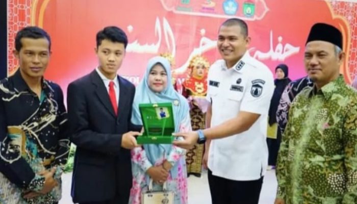Wakil Walikota Prabumulih Hadiri Kegiatan Haflah Akhirussanah Kelas IX SMP IT Islahul Ummah Angkatan Ke-10