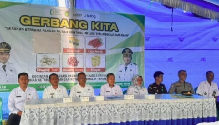 Walkot Prabumulih H Arlan Resmi Buka Kegiatan Gerakan Bersama Pangan Murah di Kelurahan Muntang Tapus