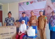 Pemkot Prabumulih Serahkan Bantuan dari Kemensos RI untuk 42 Lansia di Prabumulih