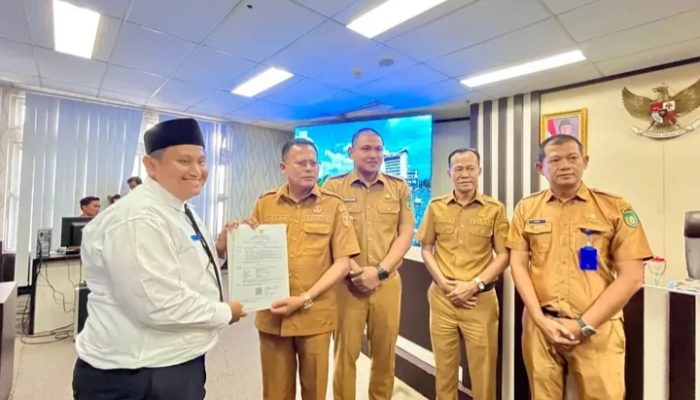 Walikota Prabumulih H. Arlan Resmi Serahkan SK ke 68 CPNS Formasi Tahun Anggaran 2024