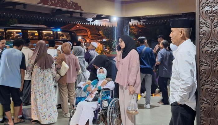 Rombongan Jamaah Haji Kloter Pertama Tiba di Purbalingga, Satu Jamaah Masih Dirawat di Boyolali