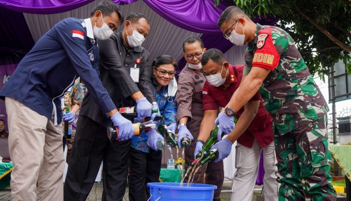 Kejari Purbalingga Musnahkan Barang Bukti 25 Perkara Pidana yang Telah Inkracht