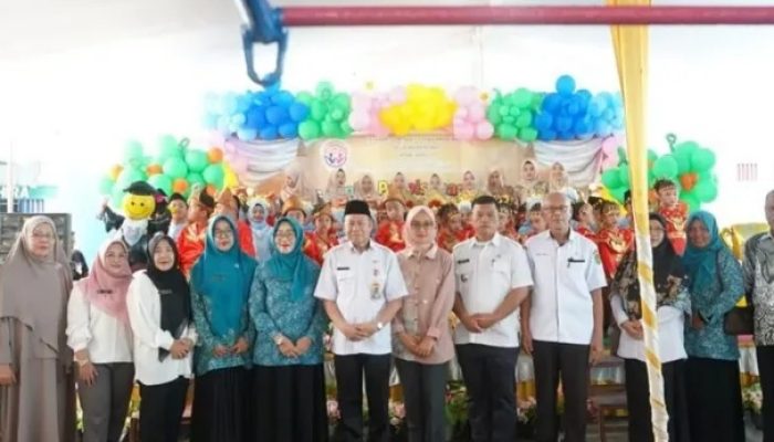 Komitmen Dukung Kemajuan Pendidikan Anak Usia Dini : Asisten III Setda Kota Prabumulih Hadiri Pentas Seni dan Perpisahan Peserta Didik TK Ladas Berendai