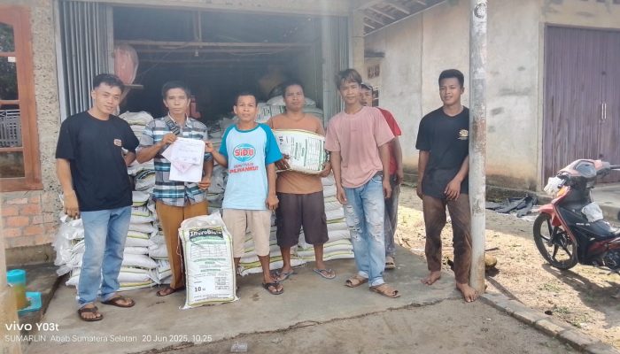Pemkab PALI Salurkan 700 Ton Pupuk Organik Improbio ke 136 Kelompok Tani dan 20 KWT, Wujudkan Pertanian Berkelanjutan Ramah Lingkungan