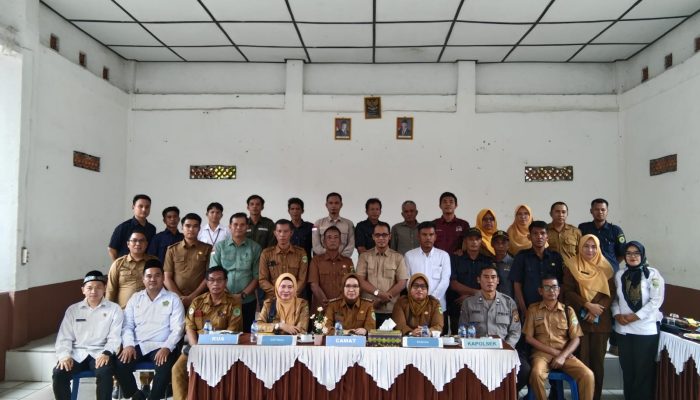 Camat Penukal Gelar Rapat Koordinasi dan Meningkatkan Efektivitas Pelayanan Untuk Masyarakat