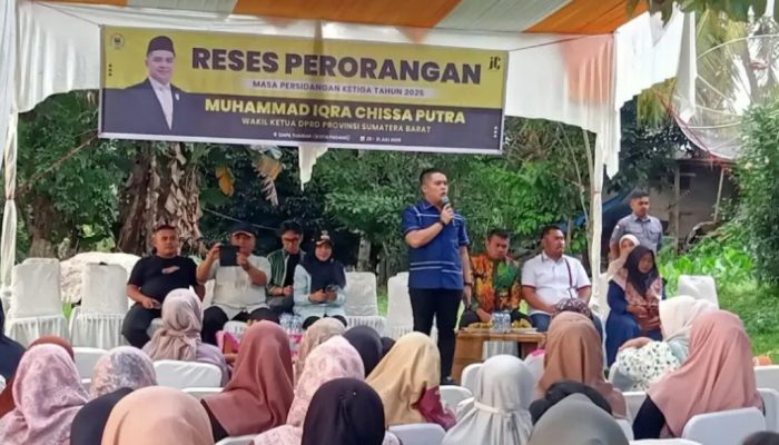 DPRD Sumbar M. Iqra Reses di Limau Manis, Terima Aspirasi Warga Terkait Ekonomi dan Infrastruktur