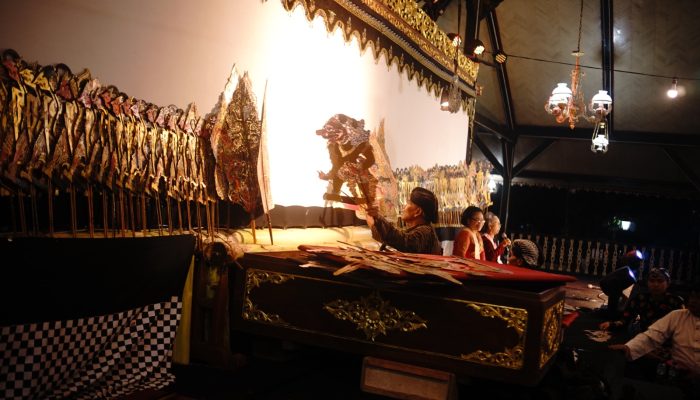 Wayang Gagrak Bagelen, Dikenal Sebagai Wayang Kulit Kaligesingan
