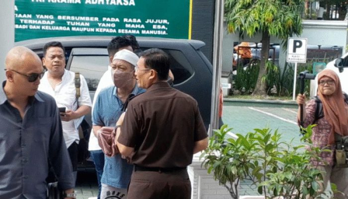 Penggugat Ijazah Palsu Jokowi Resmi Jadi Tersangka, Diduga Pakai Dokumen Kuliah Palsu Demi Gelar SH