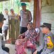 Wujud Bakti Sosial Polsek Prabumulih Timur Beri Bantuan Sembako ke Warga di Kelurahan Tanjung Raman