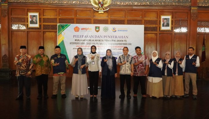 UMPKU Surakarta Lepas 282 Mahasiswa KKN-T, Rektor; Siap Melayani dan Memberi Solusi