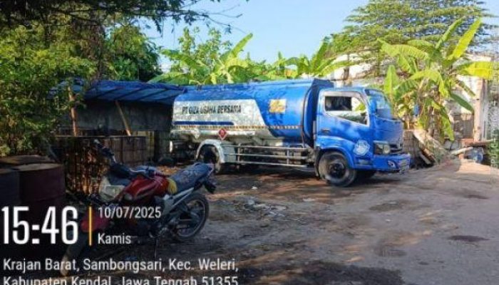 Truk Industri Diduga Gunakan Solar Subsidi, Gudang Rahasia di Weleri Disorot Warga