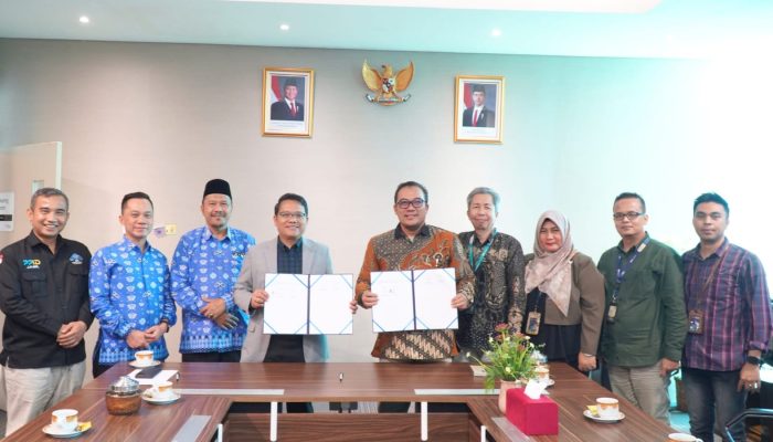 Luncurkan Program The Gade Sharia Creative Lounge UIN Raden Fatah Palembang dan PT Pegadaian Teken MoU