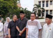 Momentum Ramadhan, Komisi II DPRD Prabumulih Berbagi Takjil Depan Kantornya