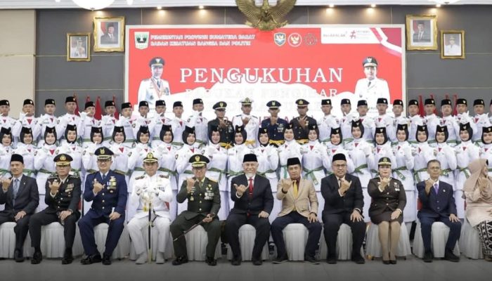 Wakil Ketua DPRD Sumbar Hadiri Pengukuhan Paskibraka 2025, Evi Yandri : Mereka Adalah Putra-Putri Terbaik Bangsa akan Mengemban Amanah Suci