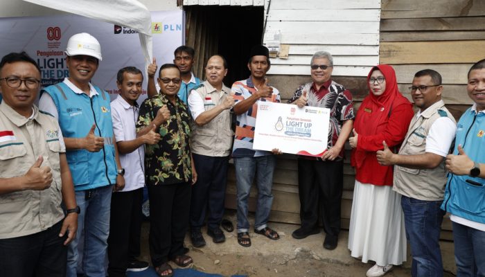 Ketua DPRD Sumbar Resmikan Listrik Gratis, Muhidi : Apresiasi Pegawai PLN Sisihkan Gaji untuk Program ini