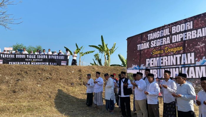 Warga Gelar Aksi Kliwonan : Doa Bersama untuk 5.000 Korban Banjir Kali Bodri dan Desakan Tanggul Permanen