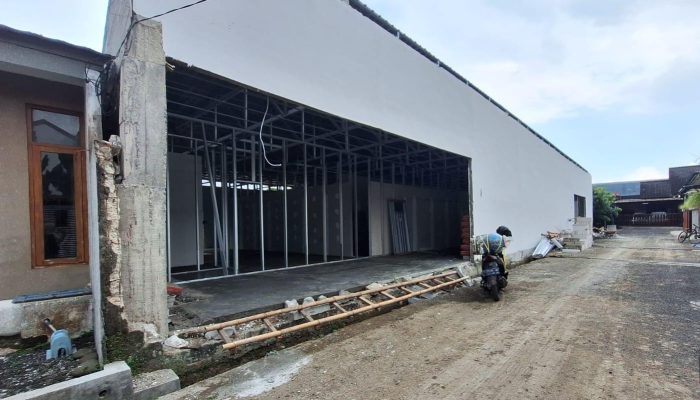 Tanpa Izin dan Sosialisasi, Pembongkaran Tembok Picu Penolakan Warga