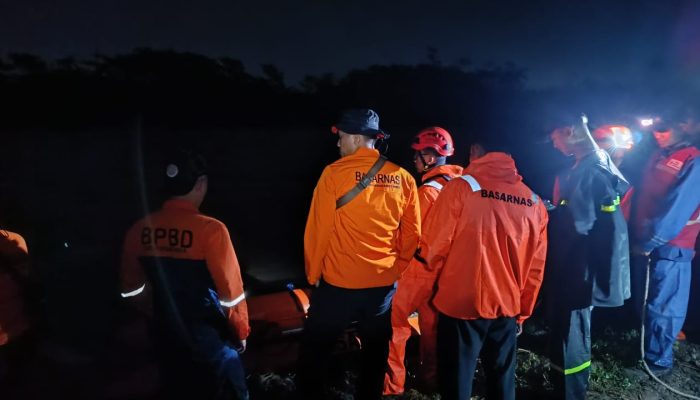 Tiga Pekerja Hilang Akibat Luapan Sungai Klawing, Operasi SAR Masih Berlangsung