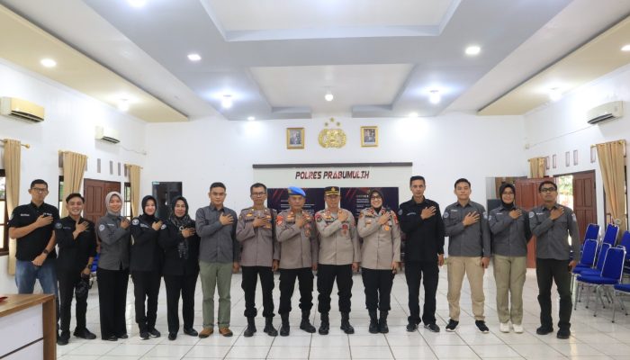 Humas Polda Sumsel Gelar Giat Asistensi dan Supervisi ke Polres Prabumulih, Wakapolres : Humas Polri Sebagai Garda Terdepan Dalam Bangun Citra Positif Kepolisian di Masyarakat