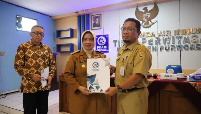Wiyoto Harjono ST Resmi Menjabat Dewas PDAM Tirta Perwitasari Periode 2025-2029