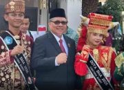 Upacara HUT ke 80 Republik Indonesia, Ketua DPRD Sumbar Muhidi Bacakan Teks Proklamasi