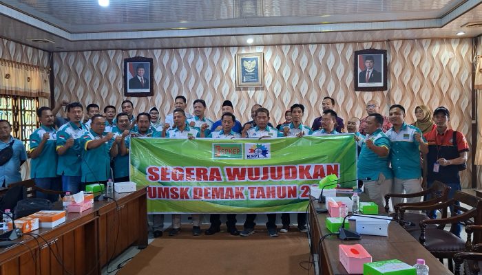 Simpul Buruh Demak Audiensi di DPRD, Tuntut Kejelasan Pelaksanaan UMSK