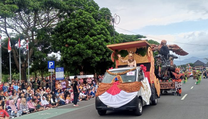 SMP N 2 Purworejo Raih Juara Terbaik I Kategori Karnaval Tingkat SMP