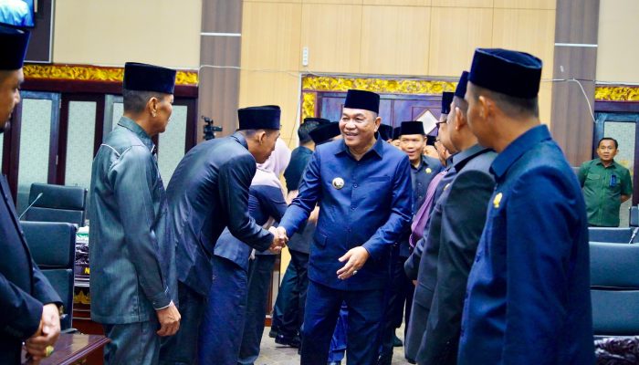 Bupati H M Toha Tohet Sampaikan Jawaban atas Pemandangan Umum Fraksi DPRD Muba