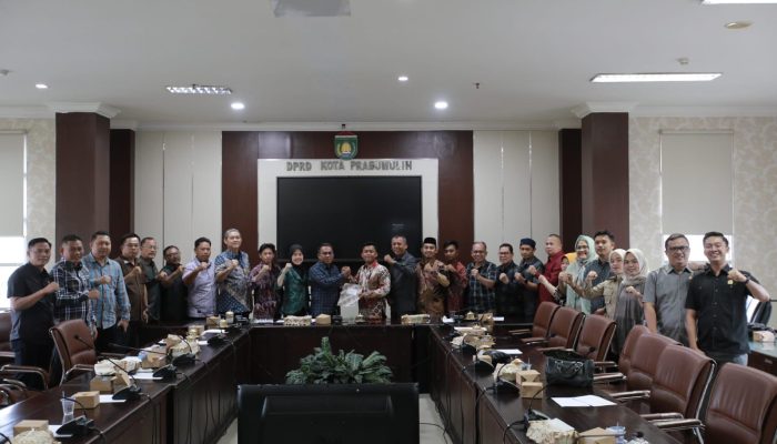 GPMH dan Aliansi Mahasiswa Prabumulih Audiensi ke DPRD, Luky : Tolong Kawal Tuntutan Tunjukan Kalau DPRD Kota Prabumulih Berpihak pada Rakyat