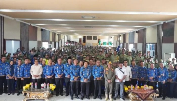 450 Anggota Linmas Terima Honor Triwulan : Wako Prabumulih Janjikan Umroh dan Jaminan Sosial