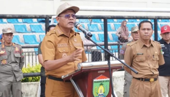 Wako Prabumulih Hadiri Audiensi Bersama Guru Honorer Penerima Uang Transport di Gedung Olahraga Talang Jimar