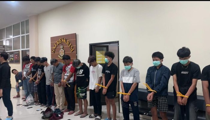 Temuan Baru Penyebab Kericuhan Paska Demo Ojol, Pelaku Diduga Kuat Bakar Mobil Dalmas Solo