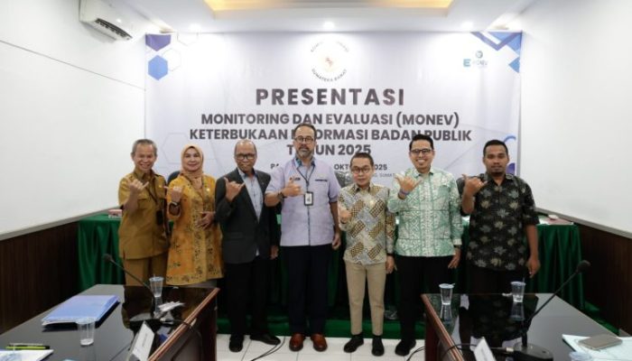 Presentasi Monev Keterbukaan Informasi Badan Publik, Maifrizon: DPRD Sumbar Siap Jadi Lembaga Terbuka dan Responsif untuk Publik