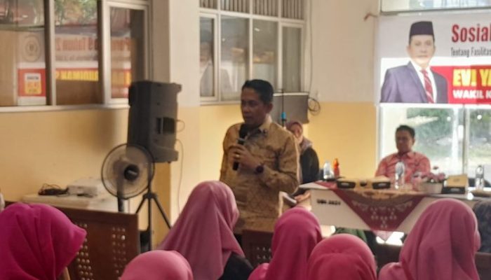 Wakil DPRD Sumbar Sosialisasi Perda No 9 Tahun 2018 ke Guru SMK dan SMA di Padang, Edukasi Bahaya Narkoba